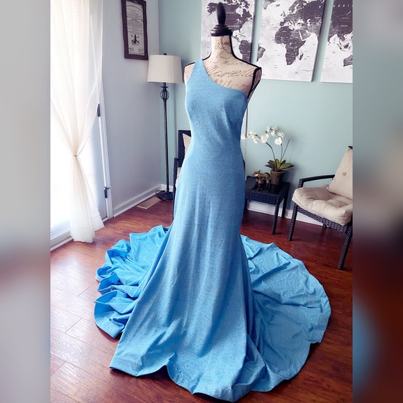Jovani light blue plus size prom dress or pageant gown - Picture 4 of 5